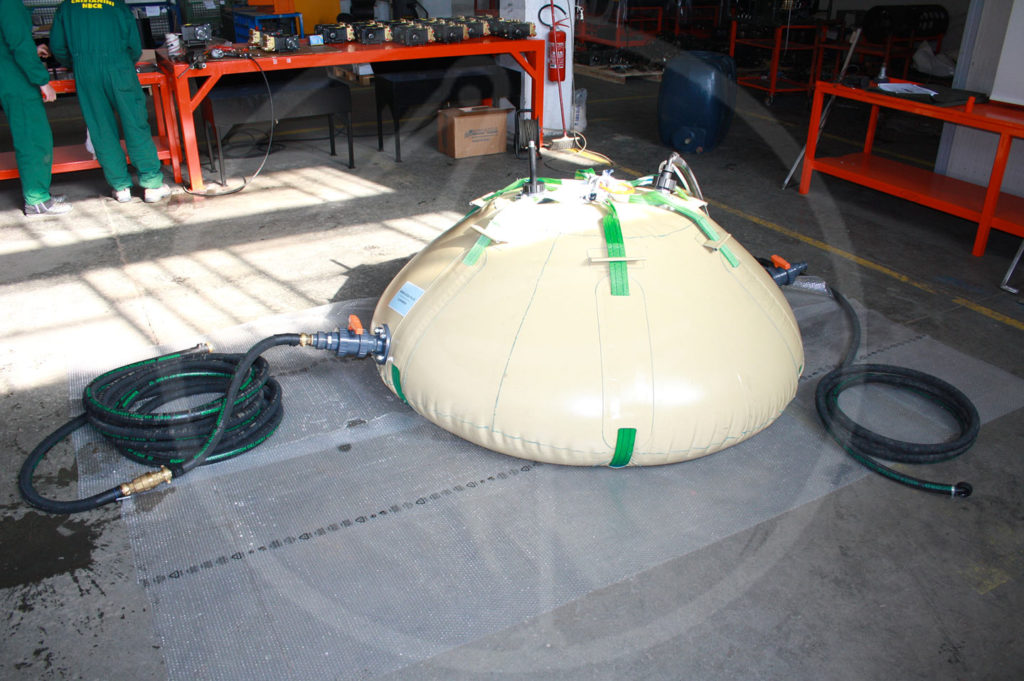 Tank, geeignet für Helikoptertransport, 1.500 l