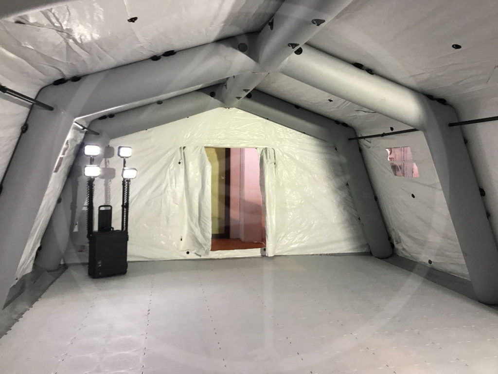 Tenda pneumatica 4 archi 2 porte