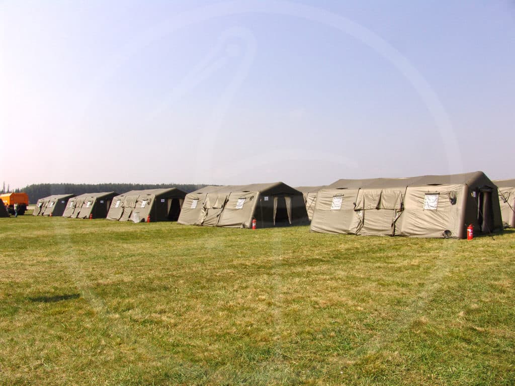 tentes gonflables pour terrain militaire